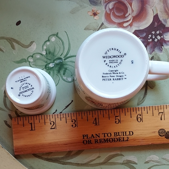 Peter Rabbit Nursery 4 pc set by Wedgewood, Vintage - Picture 7 of 10